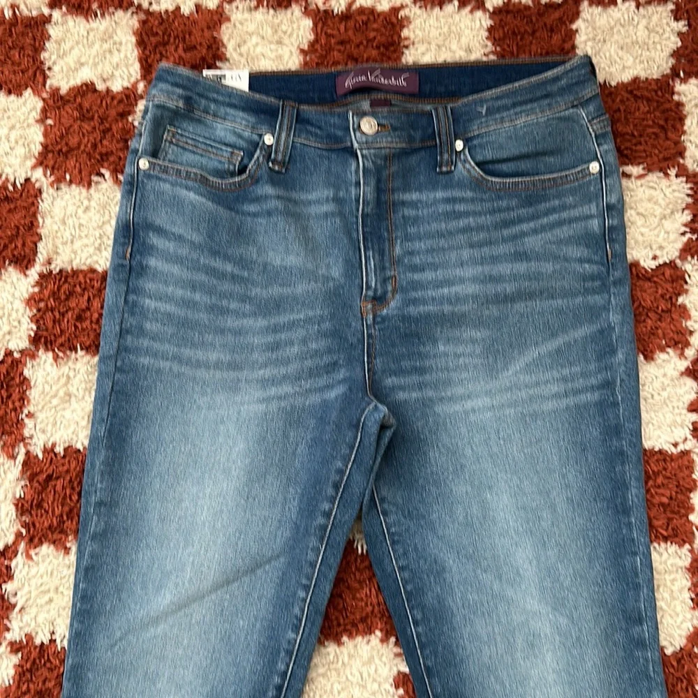 NWT • Gloria Vanderbilt • high rise skinny jeans - Picture 2 of 8